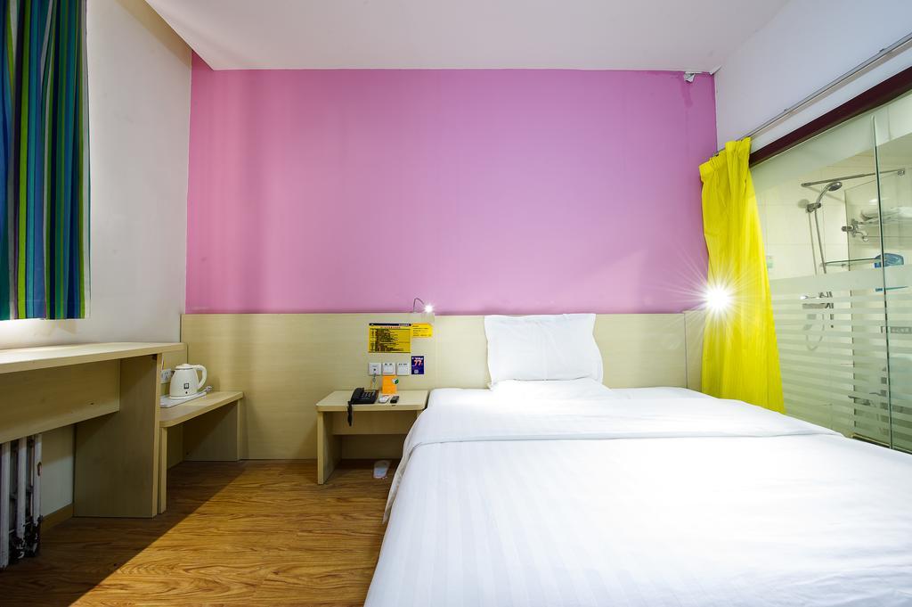 7Days Inn Chengdu Yulin Province Stadium Room photo
