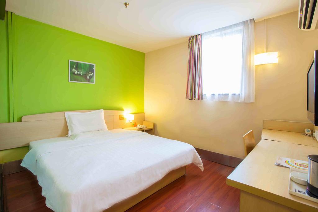 7Days Inn Chengdu Yulin Province Stadium Exterior photo